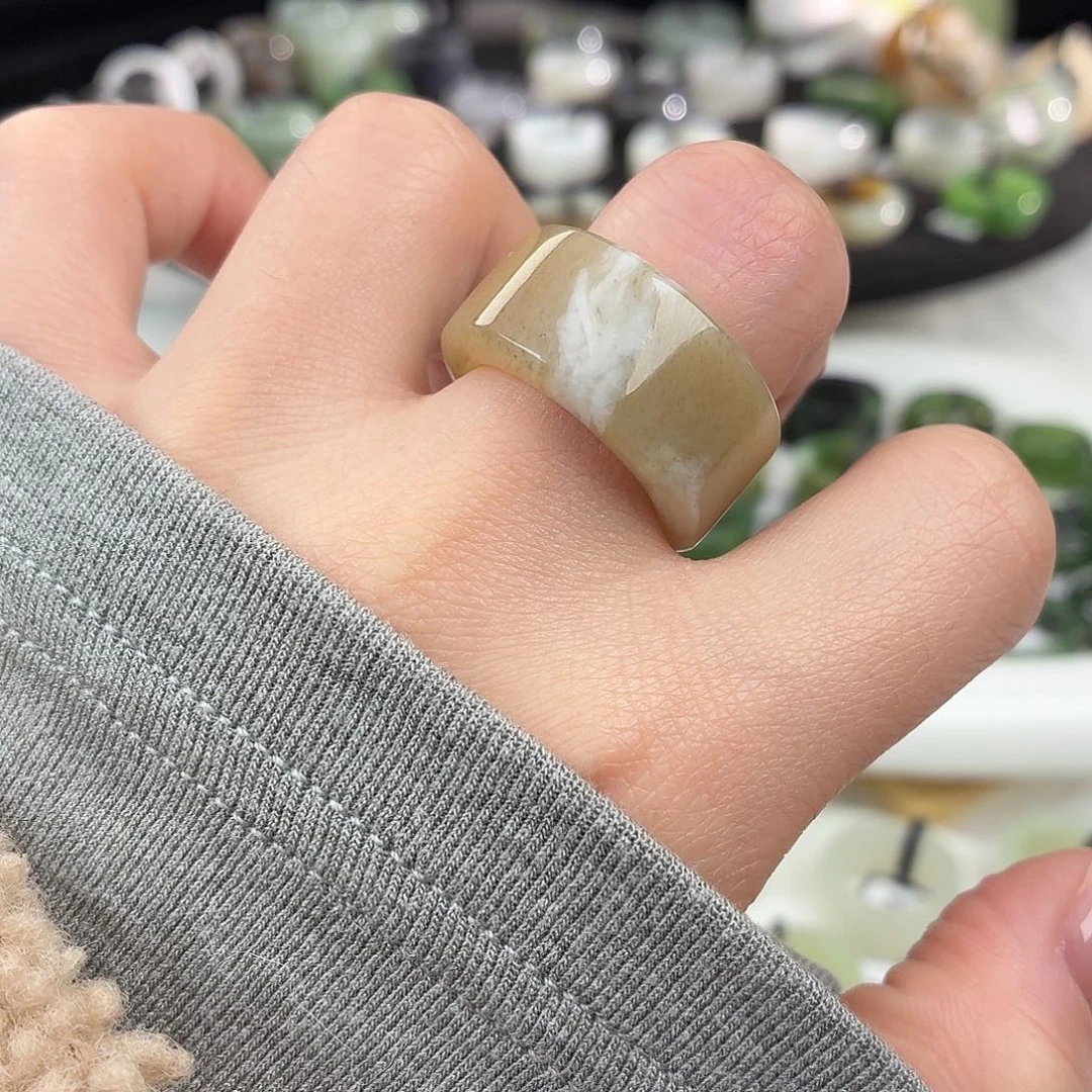 和田玉未镶嵌戒指S22牛轧糖圆切17.9