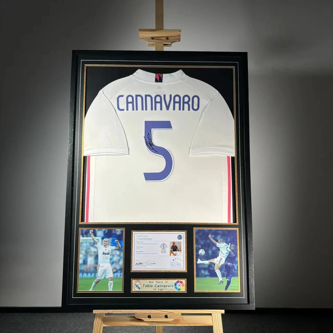 【铭人堂】卡纳瓦罗亲签皇马20-21球迷版装裱球衣收藏（EM认证）