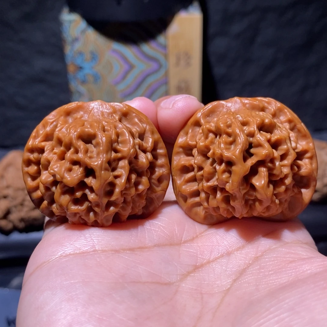 奇***果文玩核桃吊坠秦闷