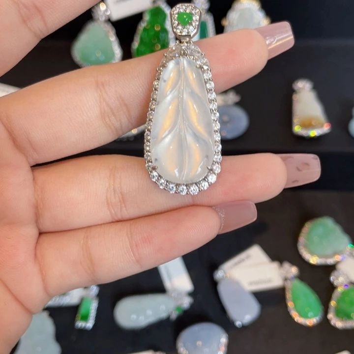 翡翠银S925镶嵌颈饰