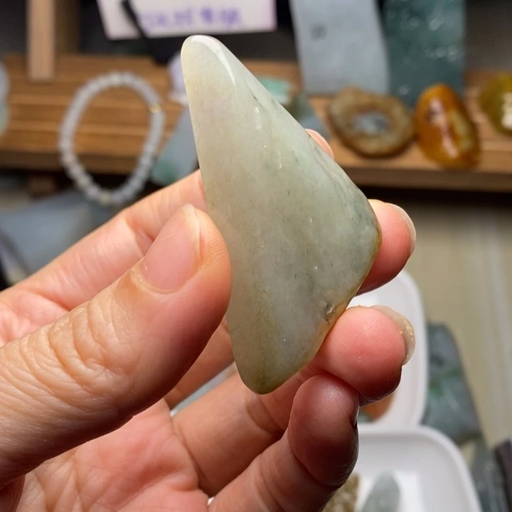 翡翠未镶嵌颈饰天然