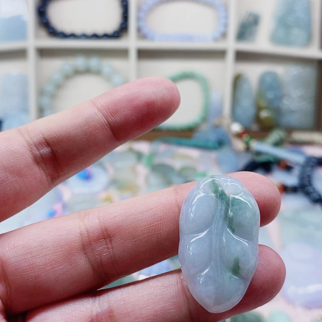 吊坠(不含链)未镶嵌翡翠天然