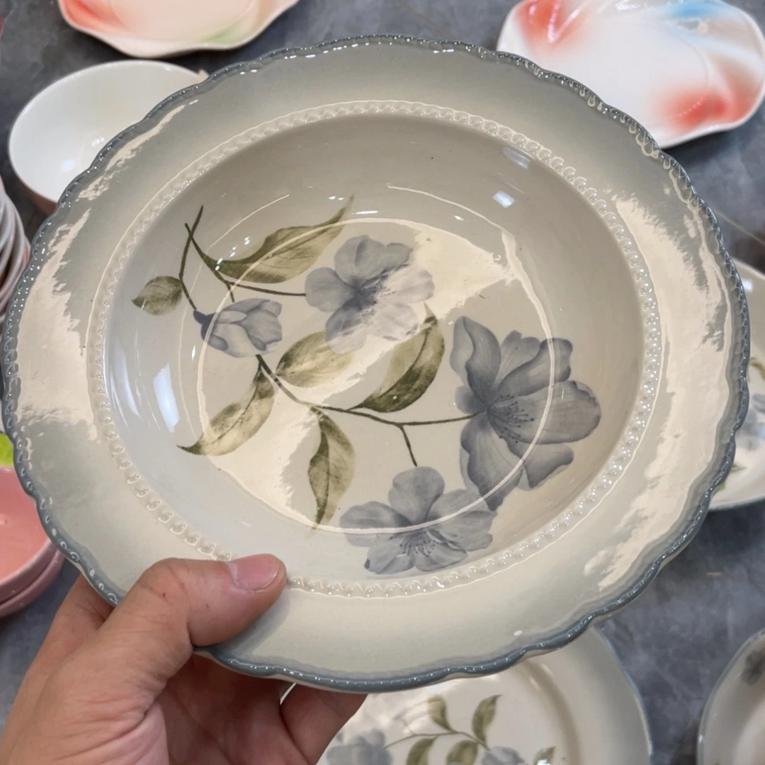 陶瓷微瑕餐具介意勿拍，满18飞！