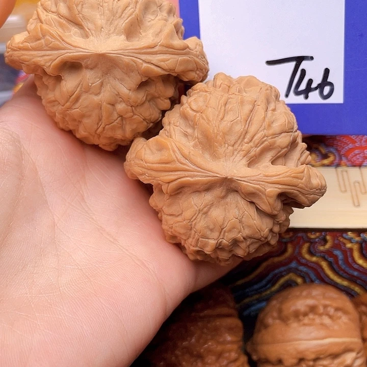 把件文玩核桃里*本 文玩核桃龙鼎46