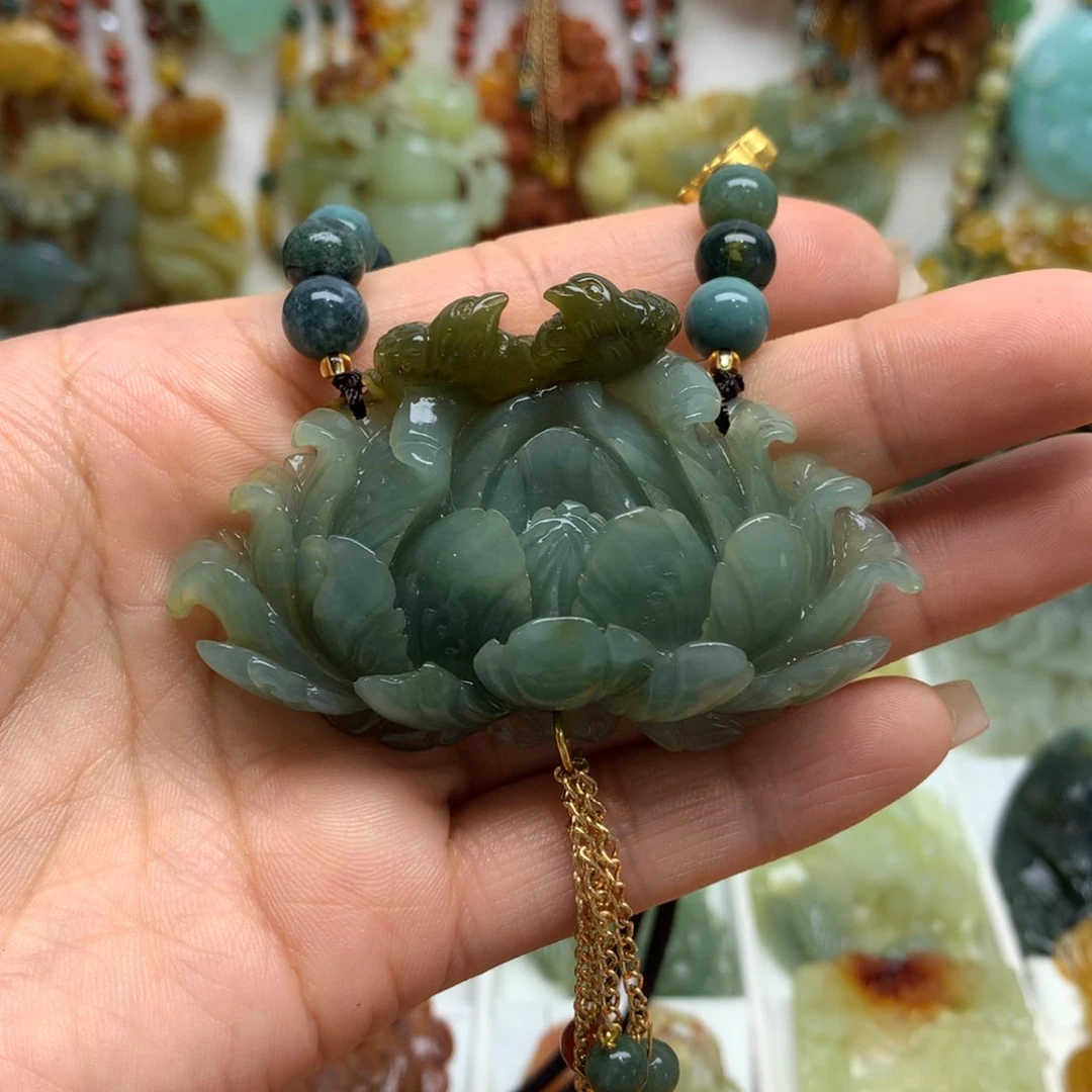 蛇纹石玉颈饰未镶嵌手****