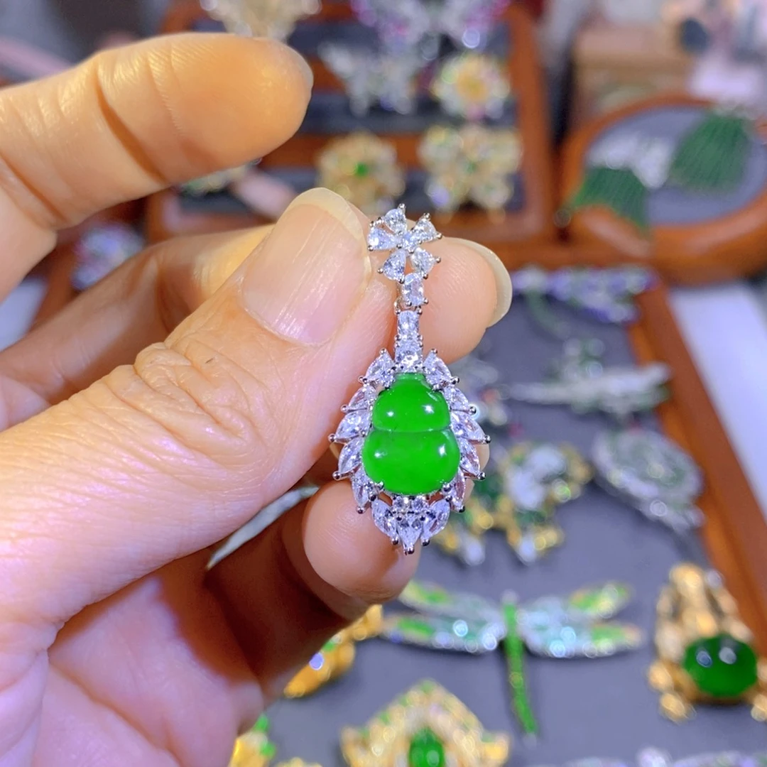 颈饰银S925镶嵌翡翠