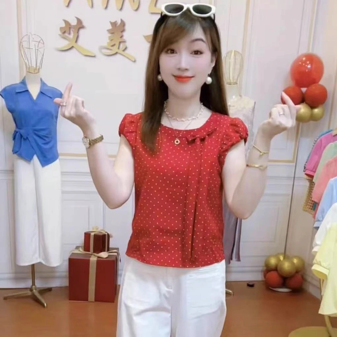 时尚波点衬衫女2025夏季新款洋气显瘦宽松遮肉百搭飞飞袖圆领上衣