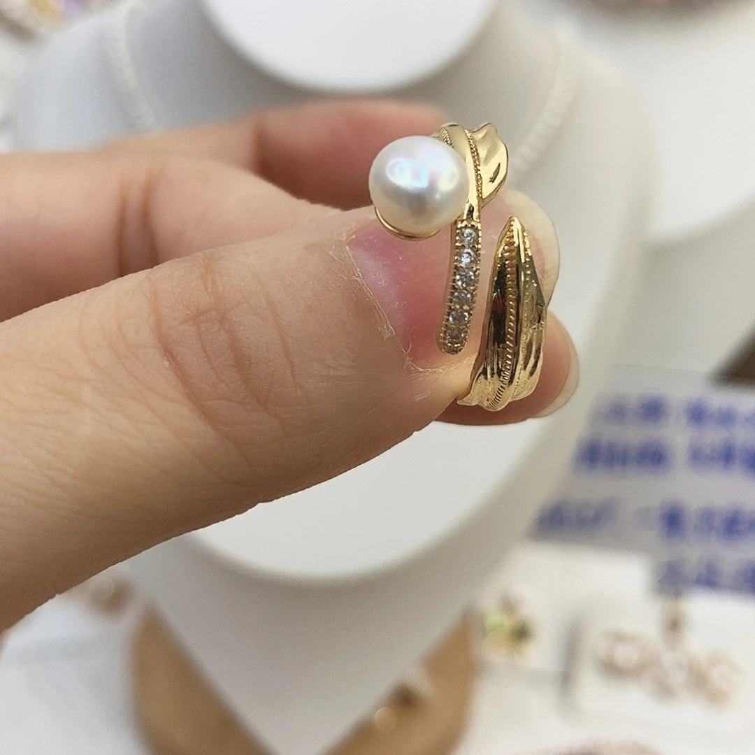 淡水珍珠钛钢颈饰