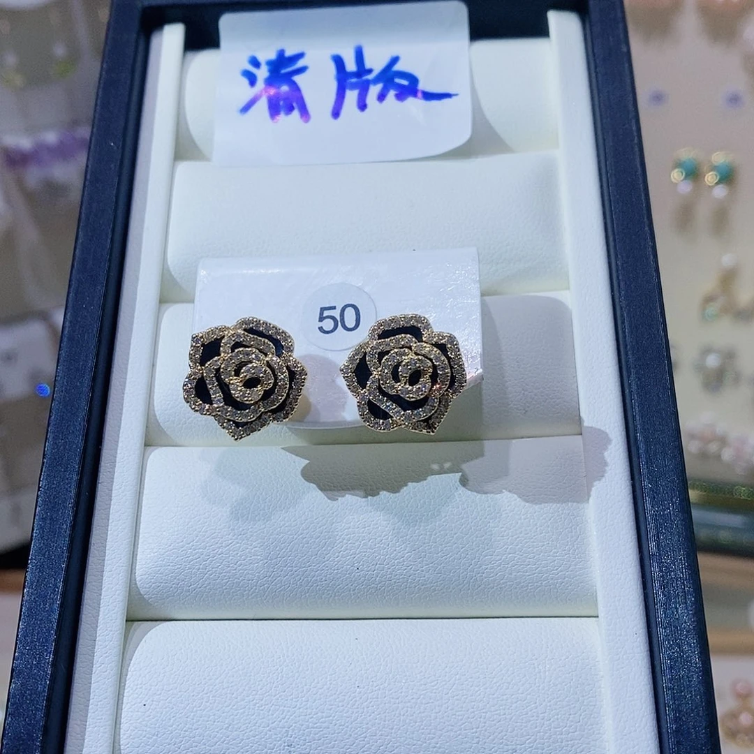 银S925镶嵌淡水珍珠耳饰