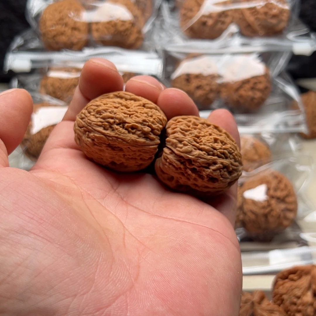 张***刚吊坠文玩核桃南疆33