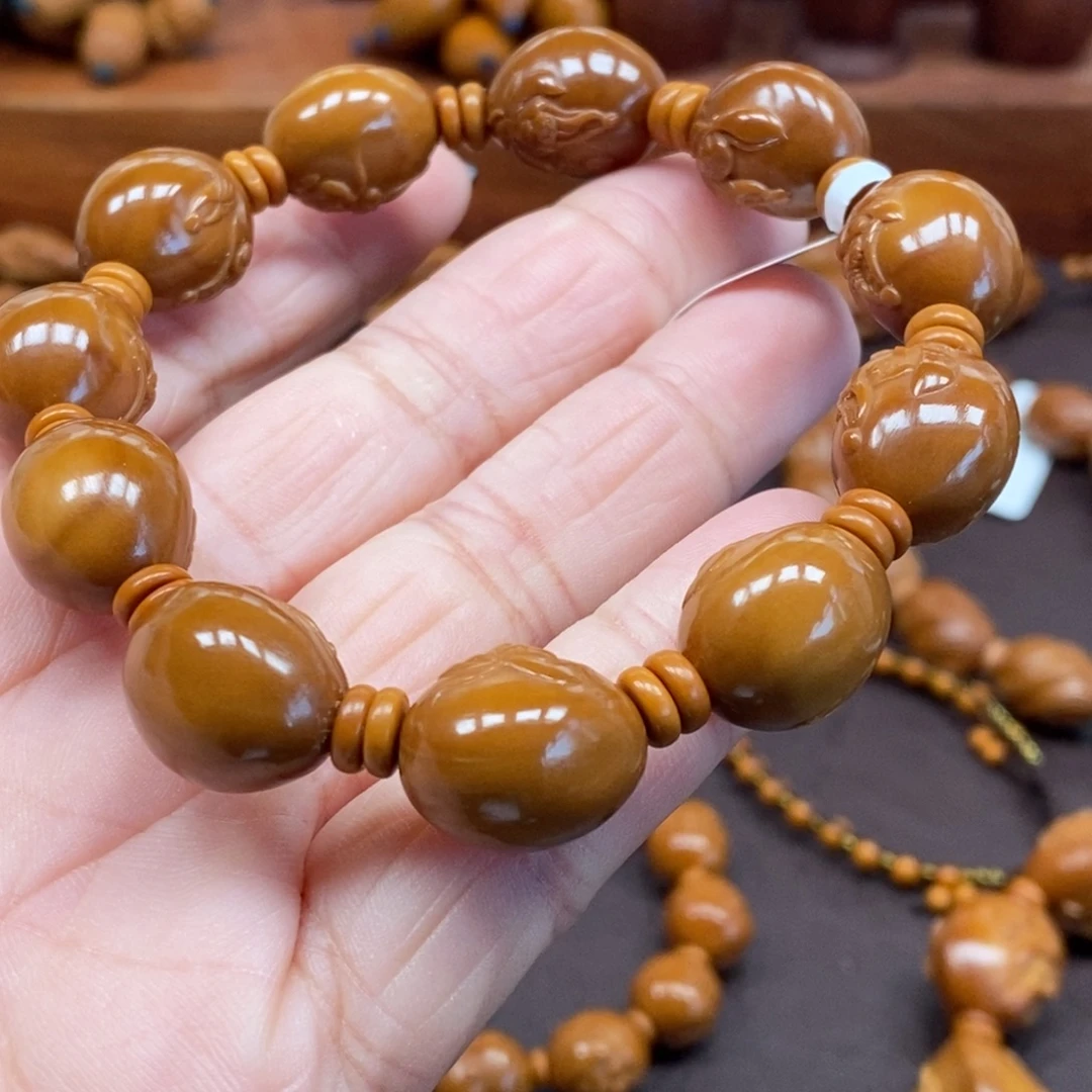 1.4无相佛橄榄核手串