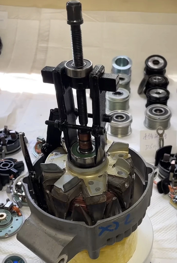 多功能二爪拉马轴承拆卸安装专用小型拉拔器拔轮器取轴承