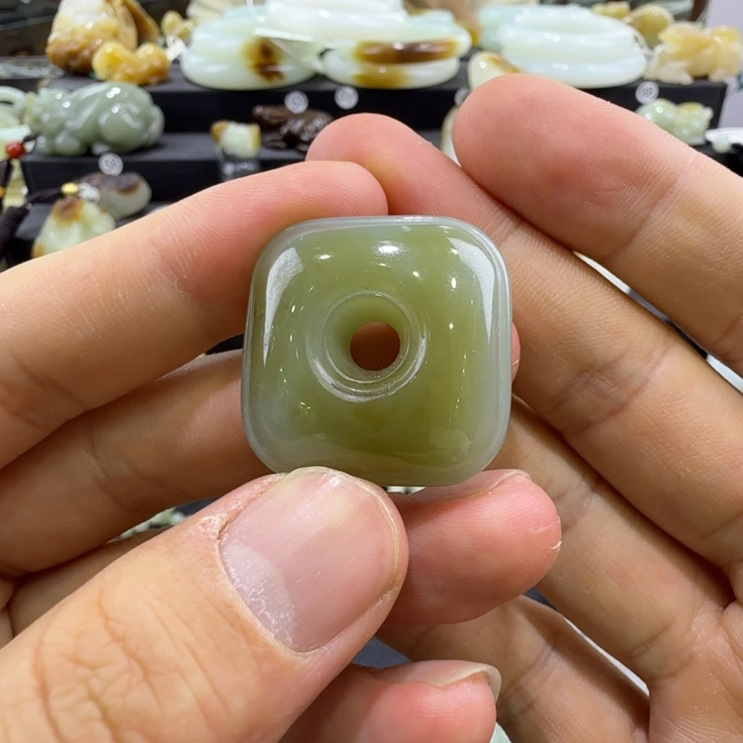 和田玉未镶嵌吊坠(赠链)新疆和田玉方扣