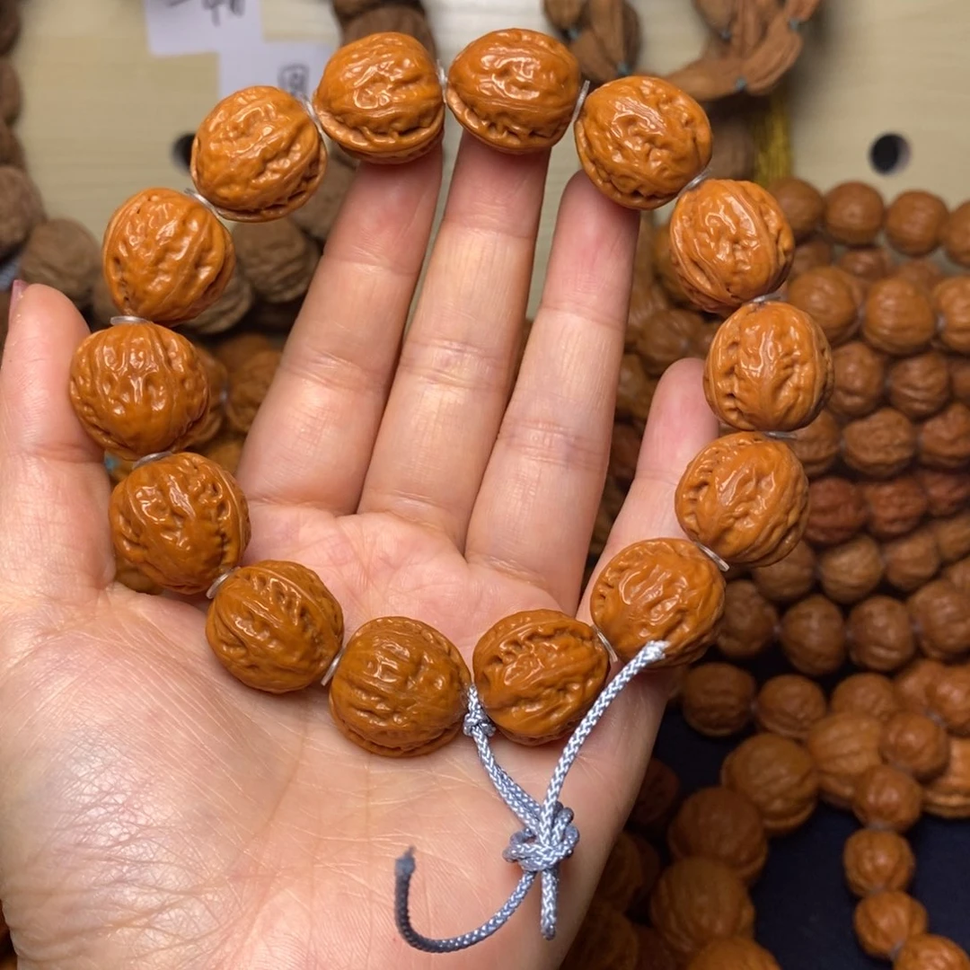 文玩核桃手串?*?富甲