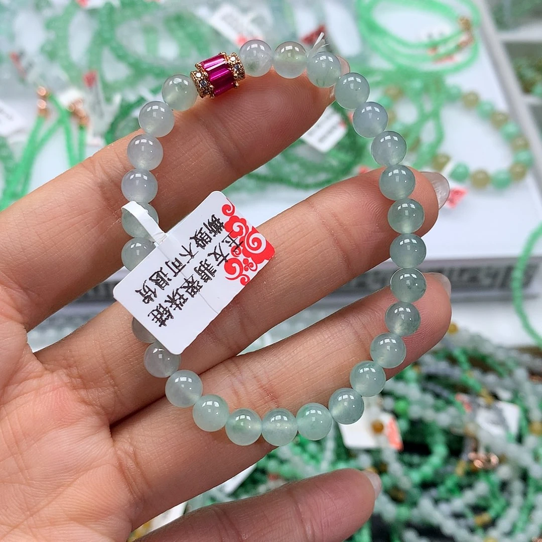 翡翠手链未镶嵌翡翠