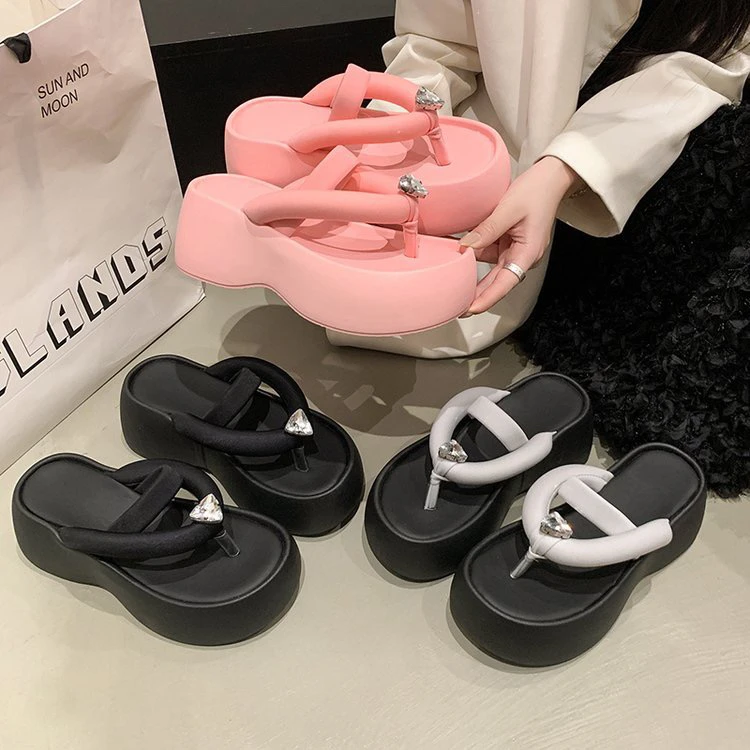 水钻水染厚底小个子修面皮软底轻职风设计感高跟金属人字拖