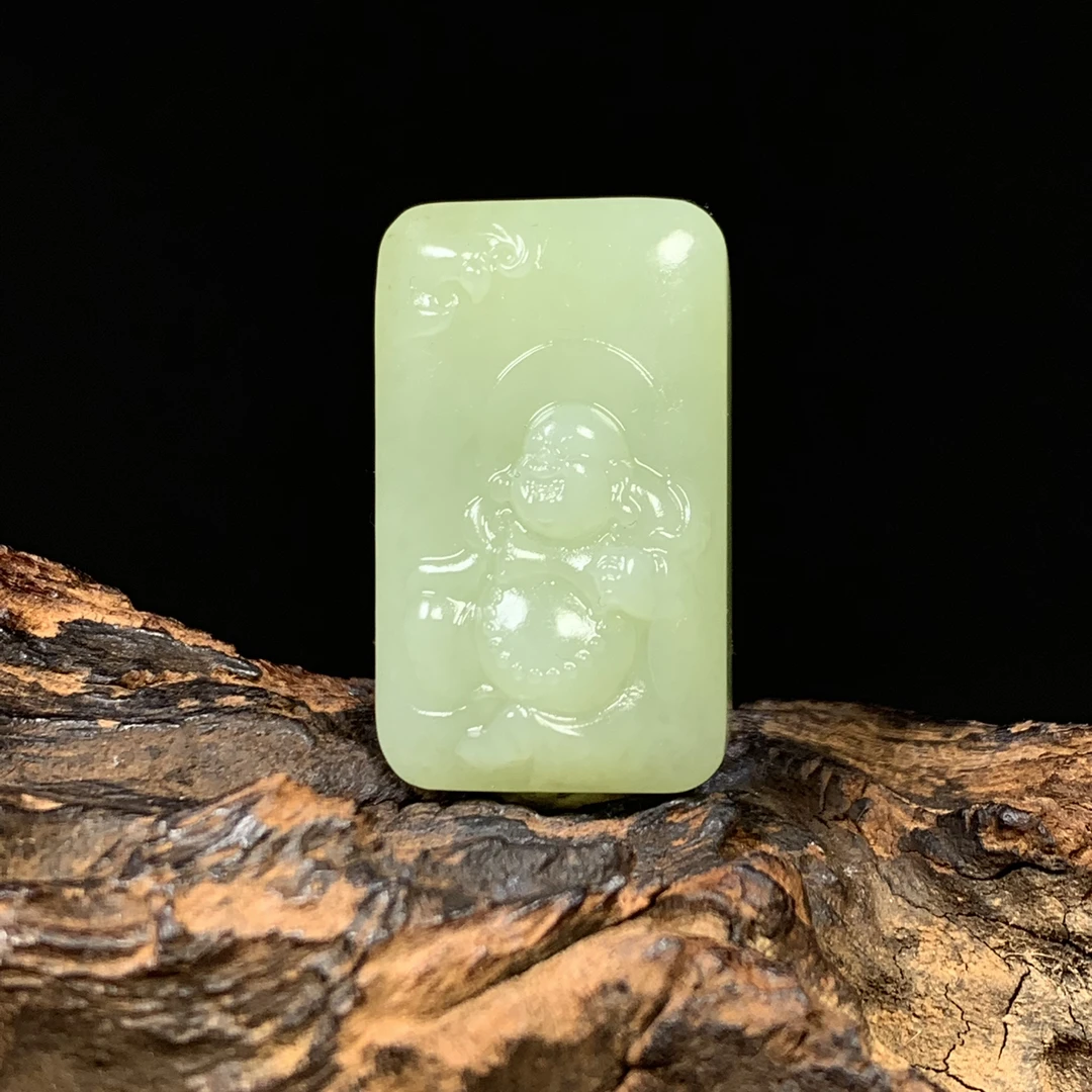 天然新疆和田玉佛公吊坠尺寸33*20*13重量20克