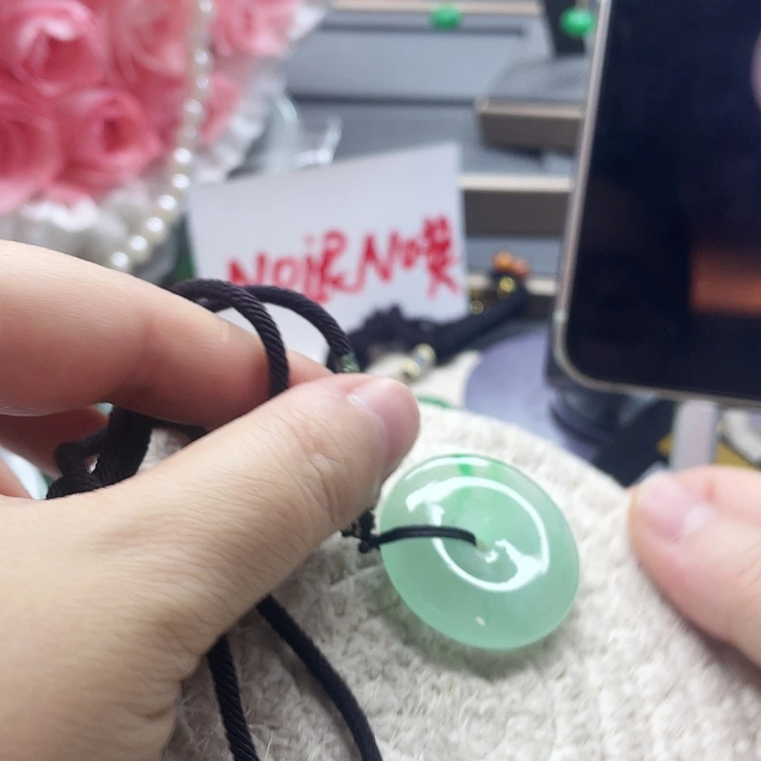 翡翠未镶嵌颈饰翡翠吊坠