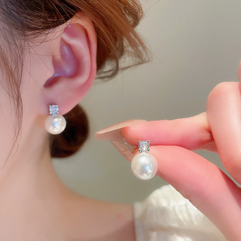 合金仿珍珠耳饰 2025年新款小众设计感高级夸张新娘网红法式耳钉