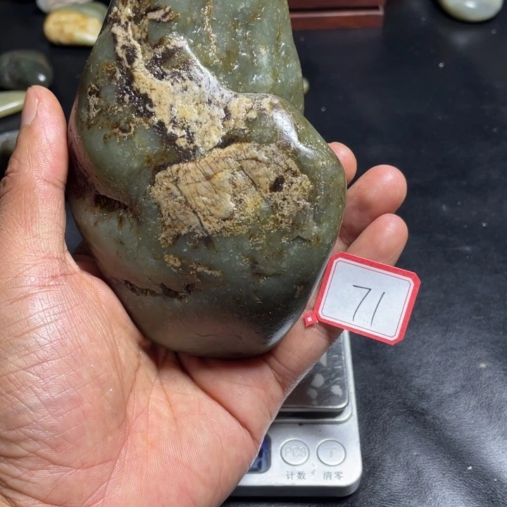 和田玉未镶嵌颈饰71