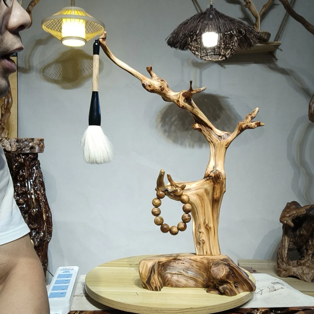 赵***石木太行崖柏随形意境摆件