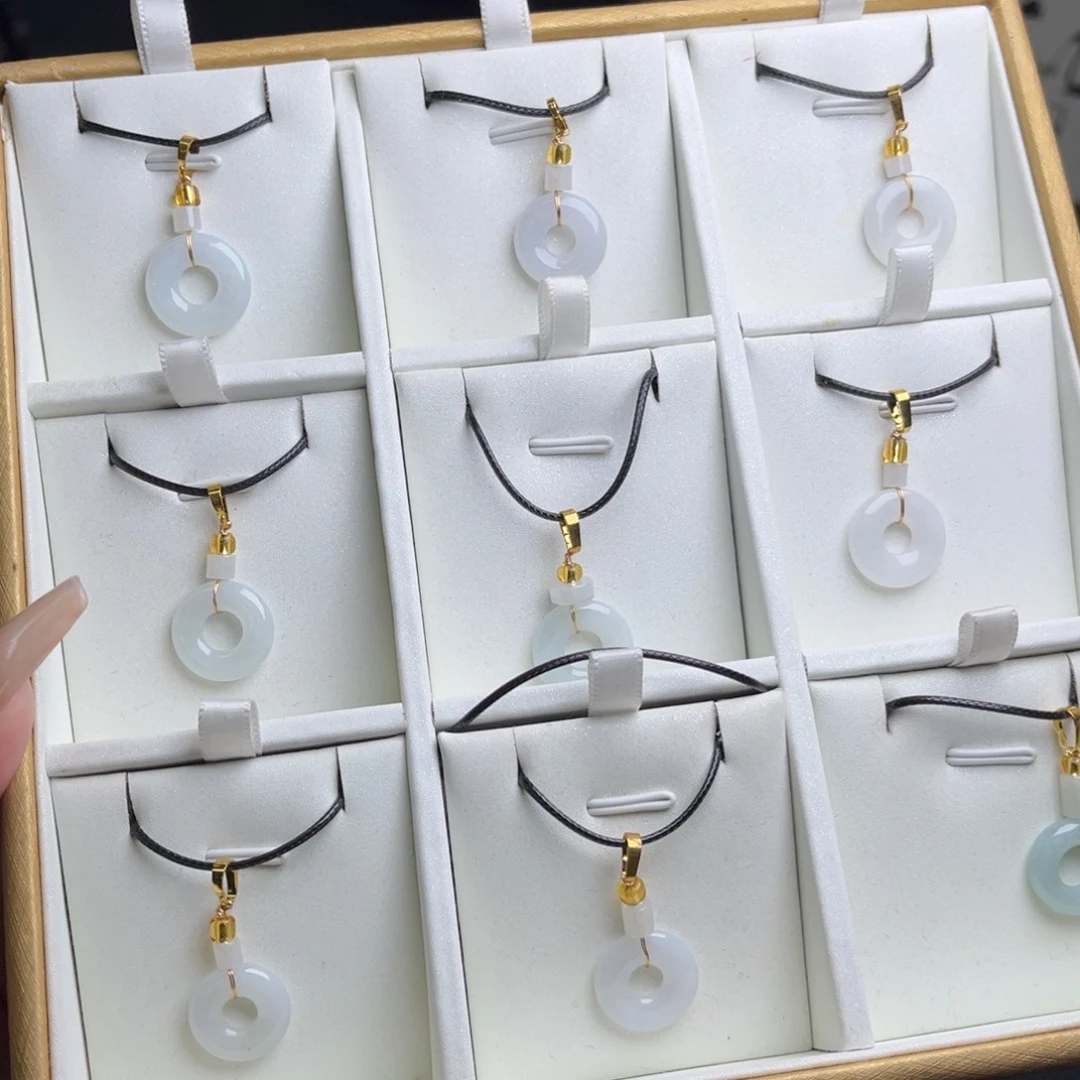 翡翠未镶嵌颈饰k298/多样性发一件/配皮绳