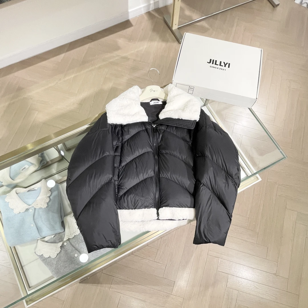 JILLYI【雪顶咖啡】黑色拼接白棉翻领口气质轻奢时尚羽绒服