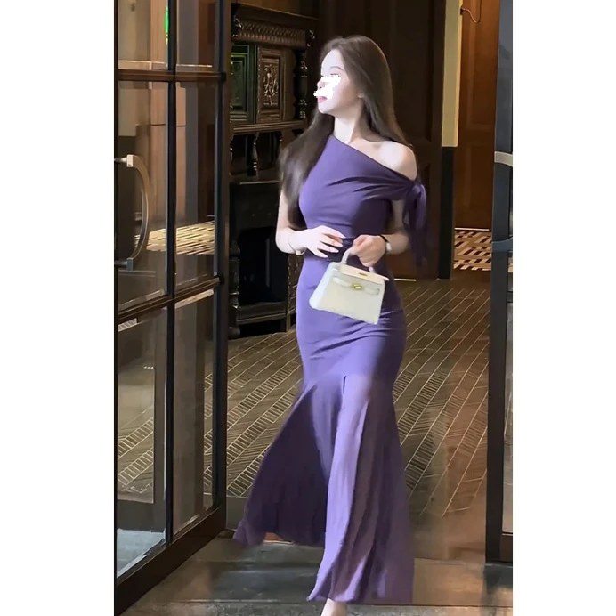 设计感连衣裙女2025夏季新款法式气质露肩系带收腰中长款裙3253#