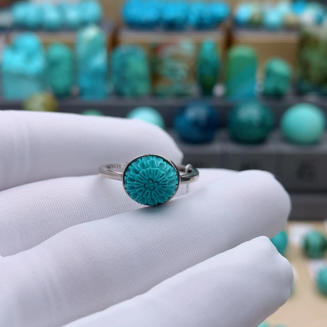 未镶嵌绿松石颈饰