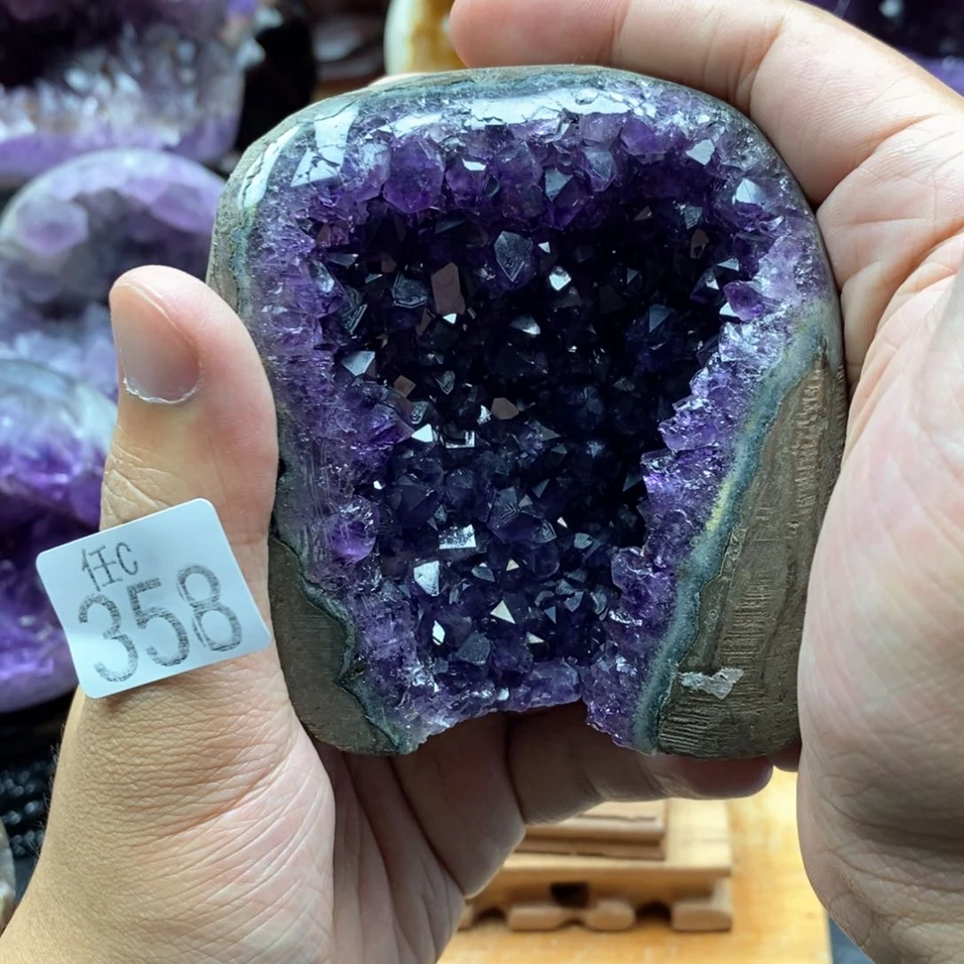 未镶嵌大型摆件（非配饰）水晶