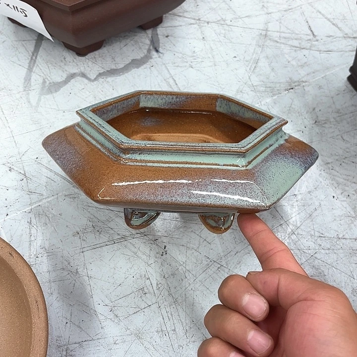 紫砂花盆紫砂的颜色很好看