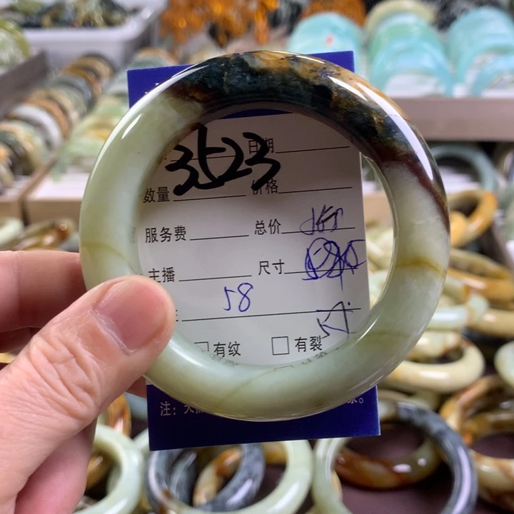 蛇纹石玉手镯未镶嵌天*3523