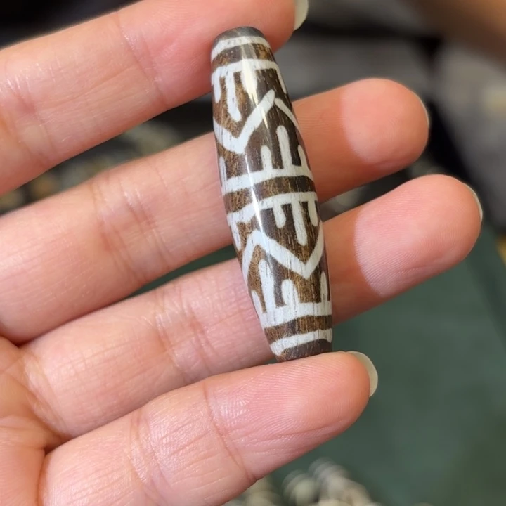 琉璃颈饰琉璃单珠