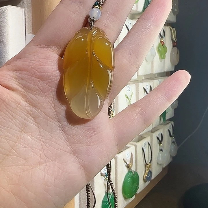 合金颈饰玛瑙/玉髓