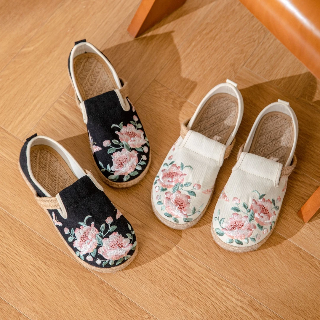 透气平底绣花鞋老北京布鞋女鞋单鞋休闲夏季透气平底绣花鞋女鞋