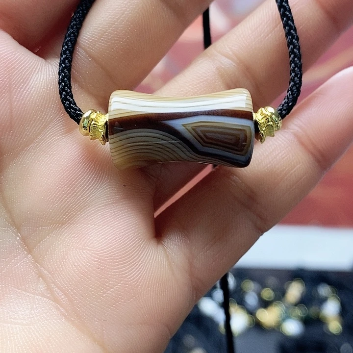 玛瑙/玉髓合金颈饰