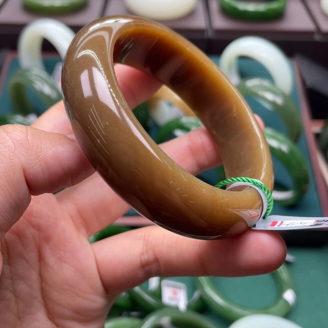 和田玉未镶嵌手镯5657