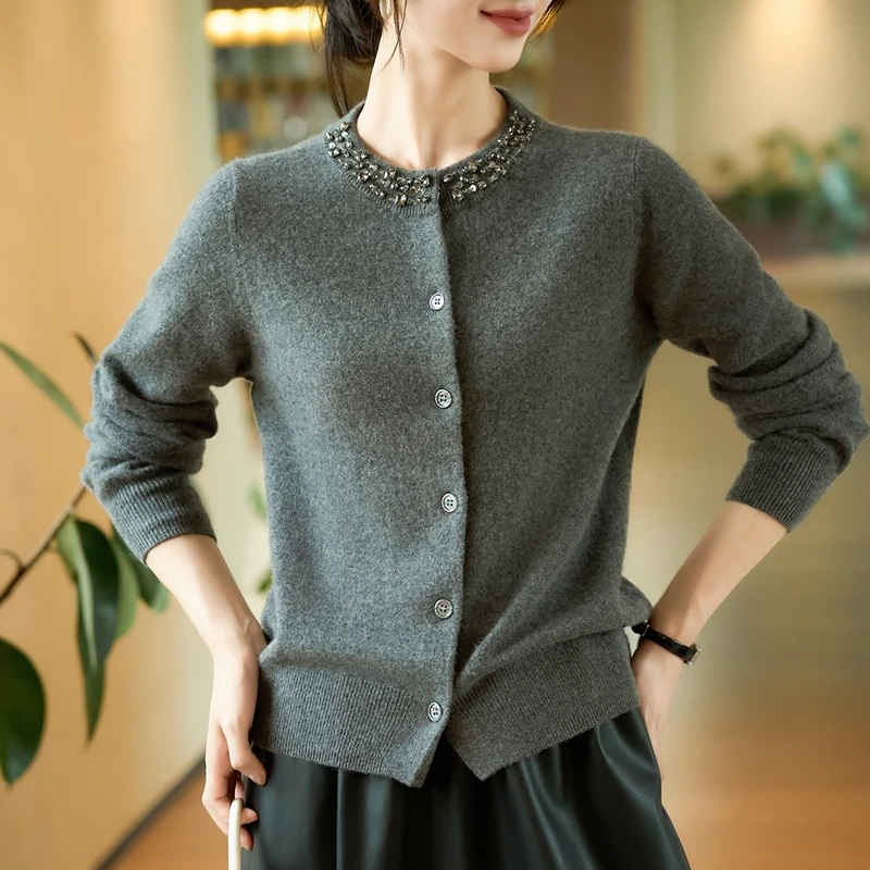 新款领口钉钻小香风女士羊毛衫100%纯羊毛百搭圆领针织衫时尚开衫
