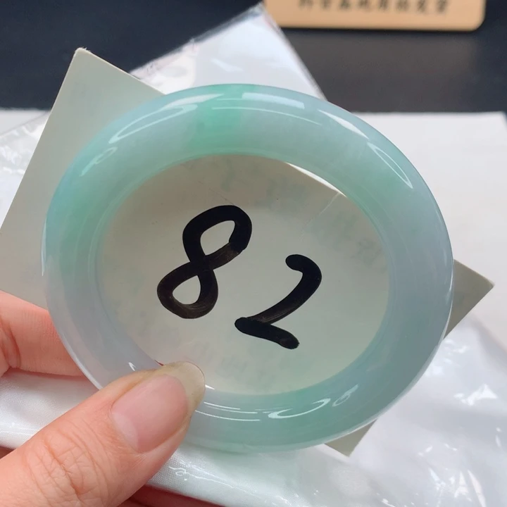 翡翠手镯未镶嵌圆56