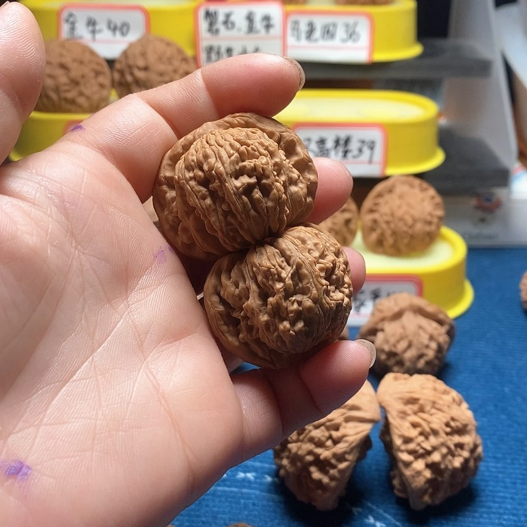 文玩核桃吊坠?****39全品汗高楼