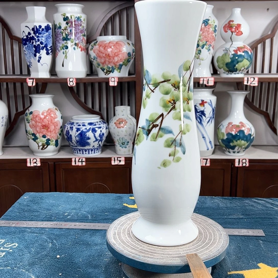 摆件景德镇陶瓷蛮绿花