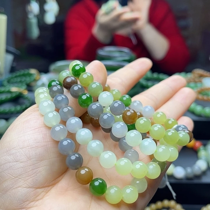 邵***霞和田玉未镶嵌手链多样性发货拍一发一