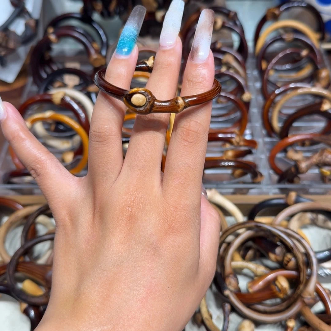 鱼儿的藤镯小店  微瑕小手围双如意漏价