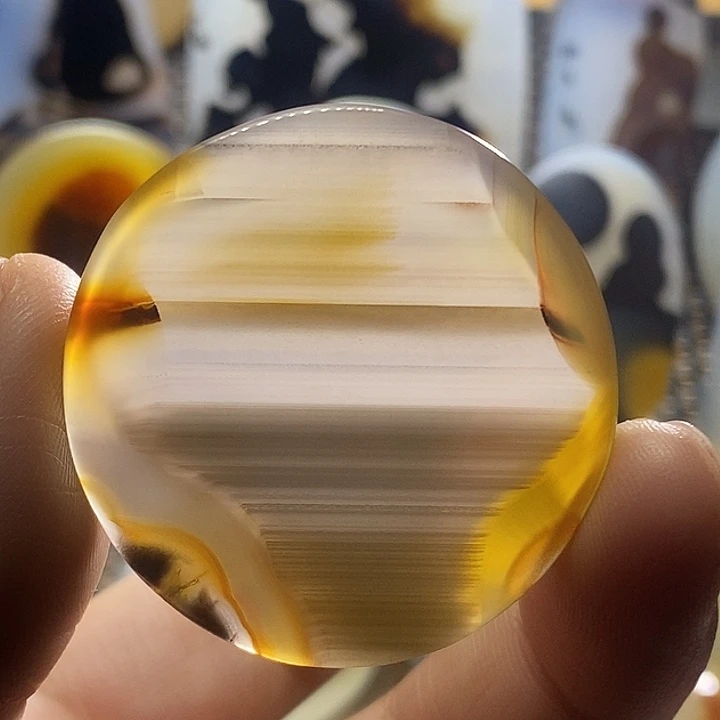 未镶嵌颈饰玛瑙/玉髓孤**赏