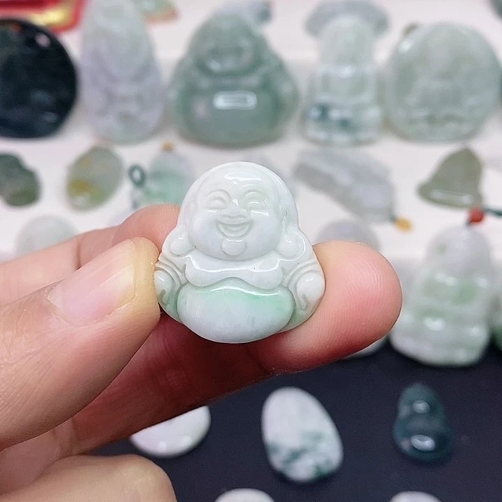 翡翠未镶嵌颈饰吊坠