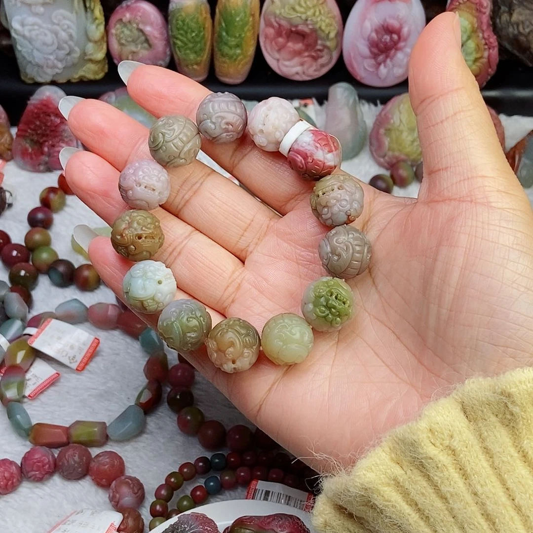 未镶嵌石英质玉（盐源）珠宝半成品