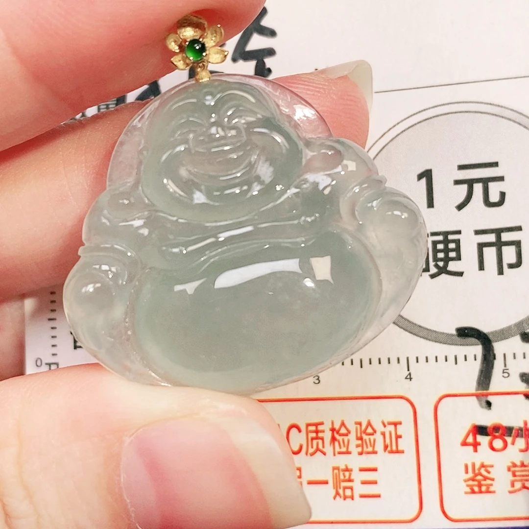 颈饰18K金镶嵌翡翠