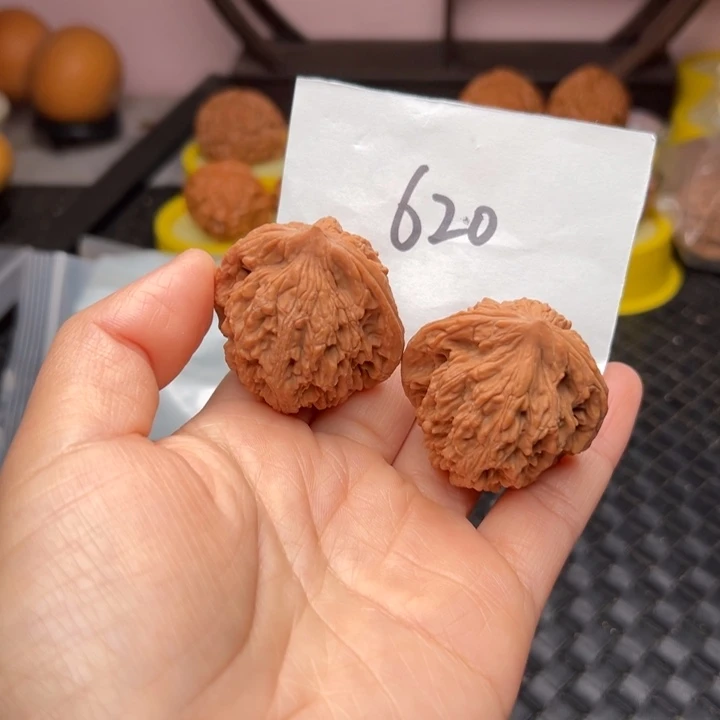 核桃40尺寸麦穗虎头