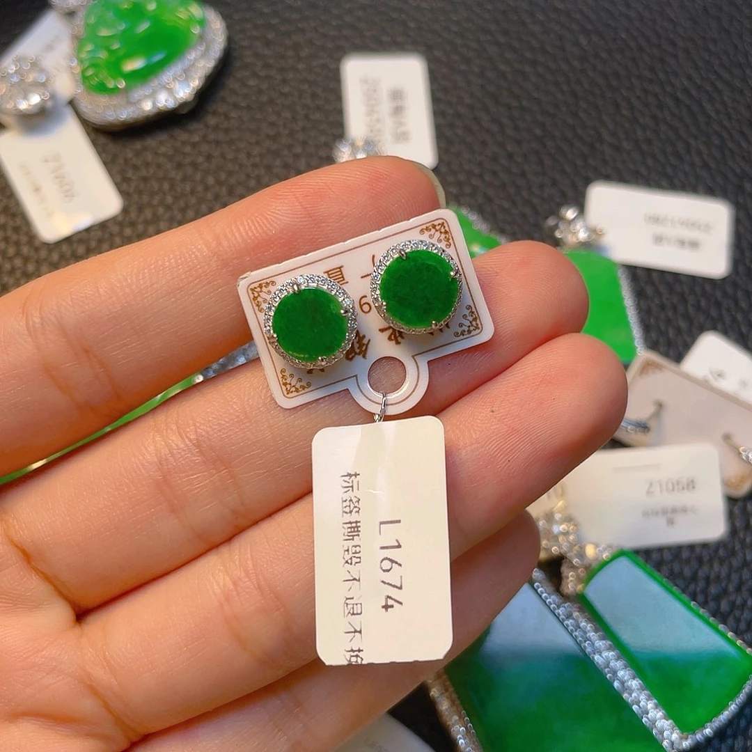 【闪购商品】翡翠银S925镶嵌吊坠(不含链)顺*?