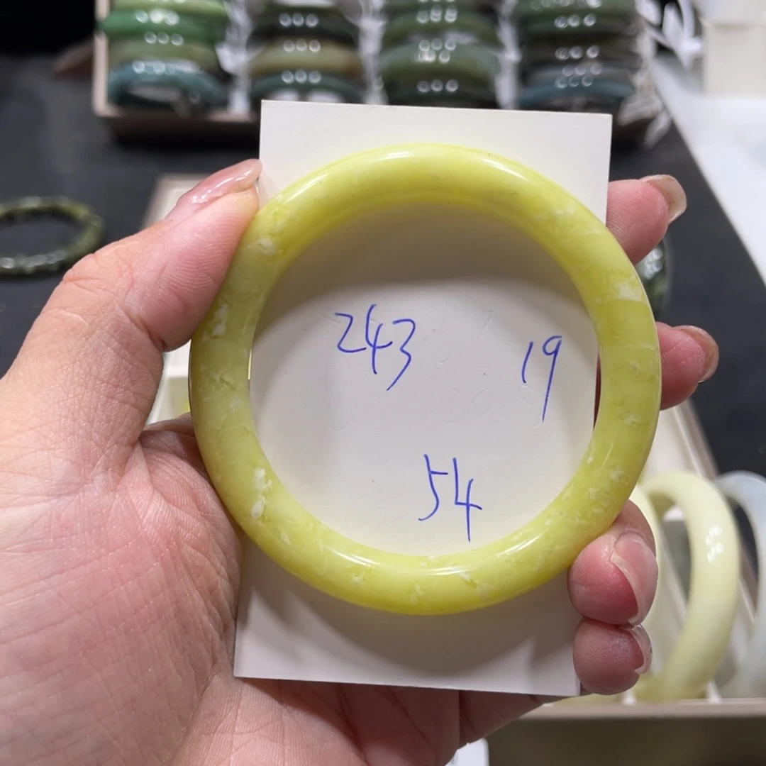 未镶嵌蛇纹石玉手镯